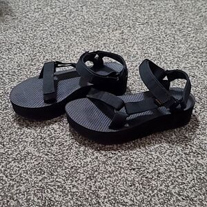 NWOT Platform Tevas
